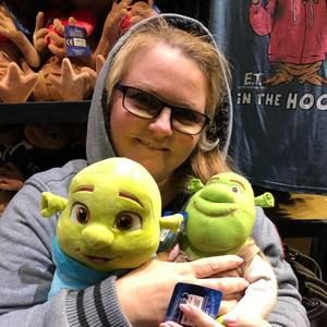 Meet your Posher, Angela